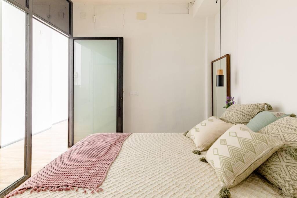 Appartamento Cozy Loft Patio+Pool +Wifi Valenza Esterno foto